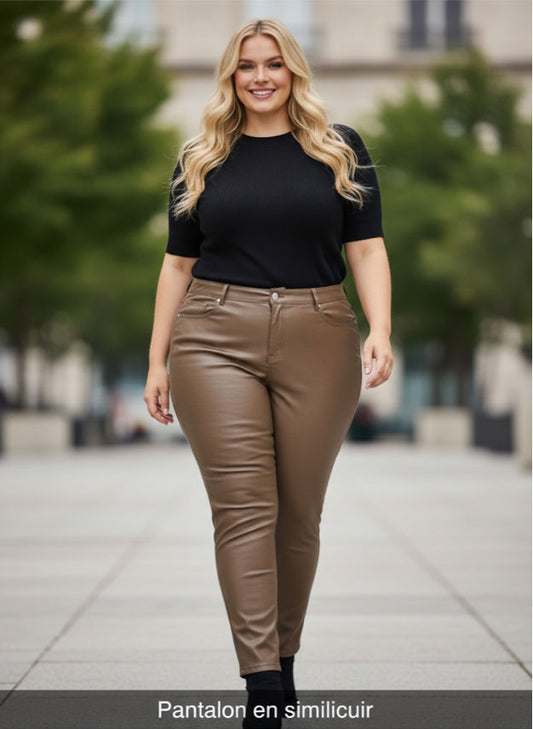 Pantalon similicuir taupe